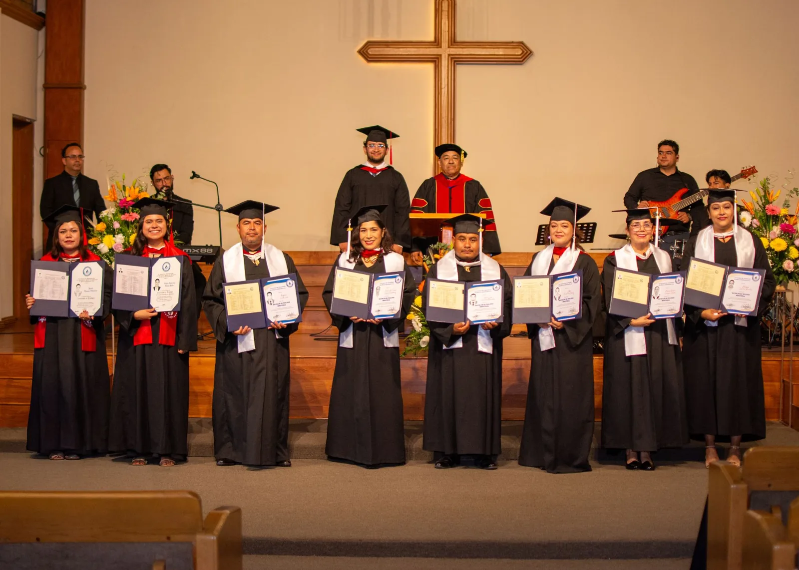 Ceremonia de graduación del Seminario Nazareno del Distrito Noroccidental